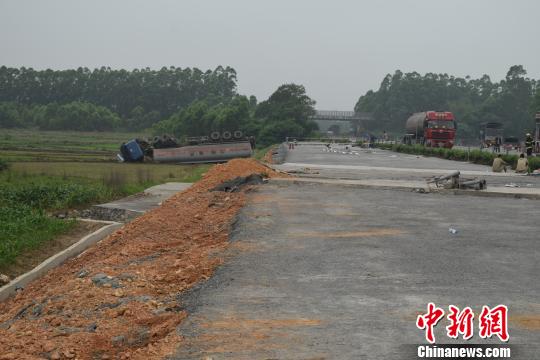 圖為事故現場。　陳泓樺　攝