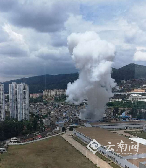 昆明高新區(qū)一廠房發(fā)生爆炸 事故原因正在調(diào)查